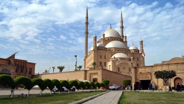 BEST DAY TRIP TO ISLAMIC AND CHRISTIAN CAIRO