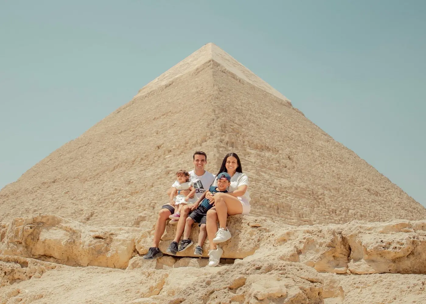TOP DAY TRIP TO GIZA PYRAMIDS MEMPHIS CITY DAHSHUR AND SAQQARA .